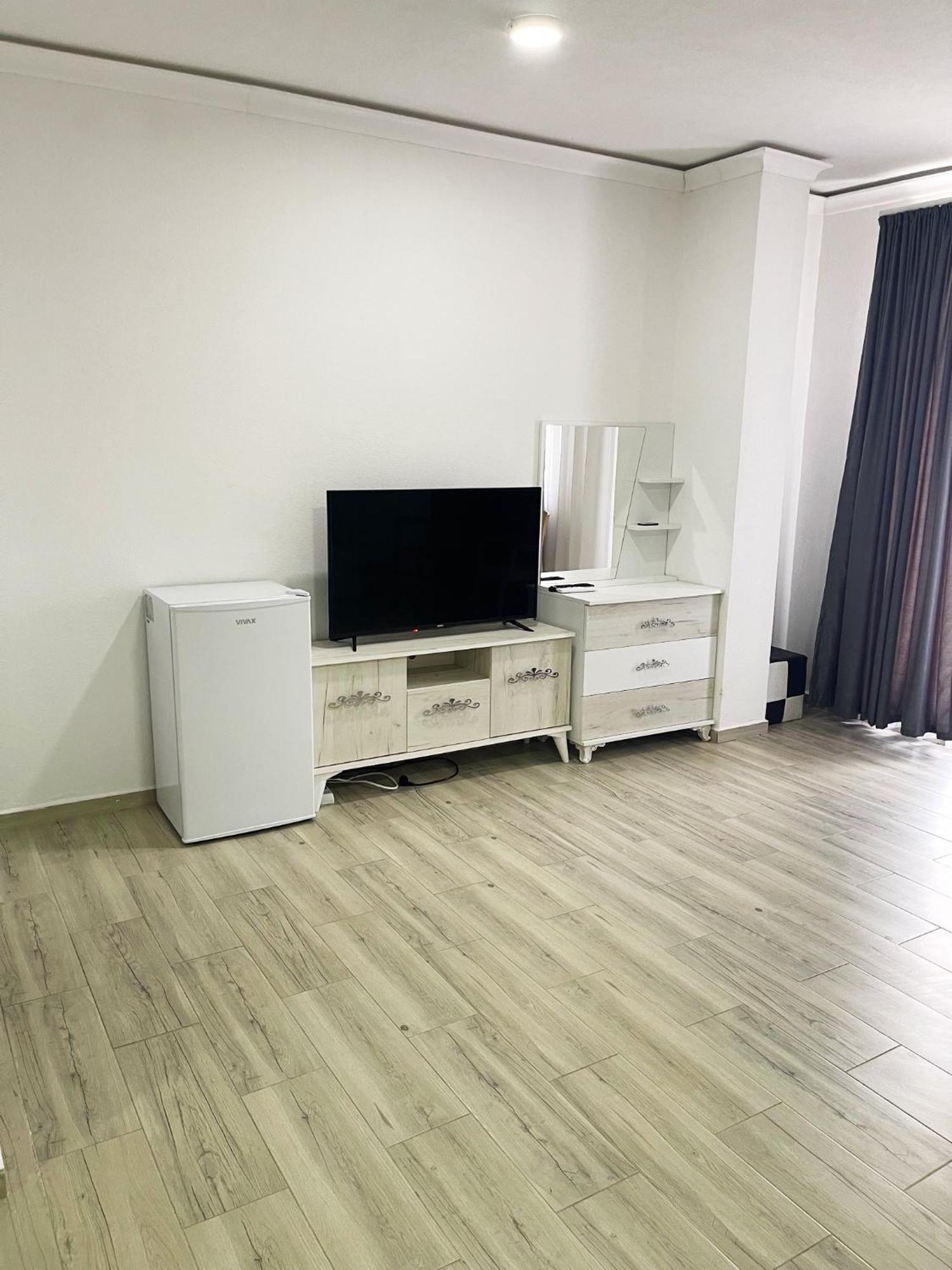 Infinity Plaza Hotel Gjakova Extérieur photo