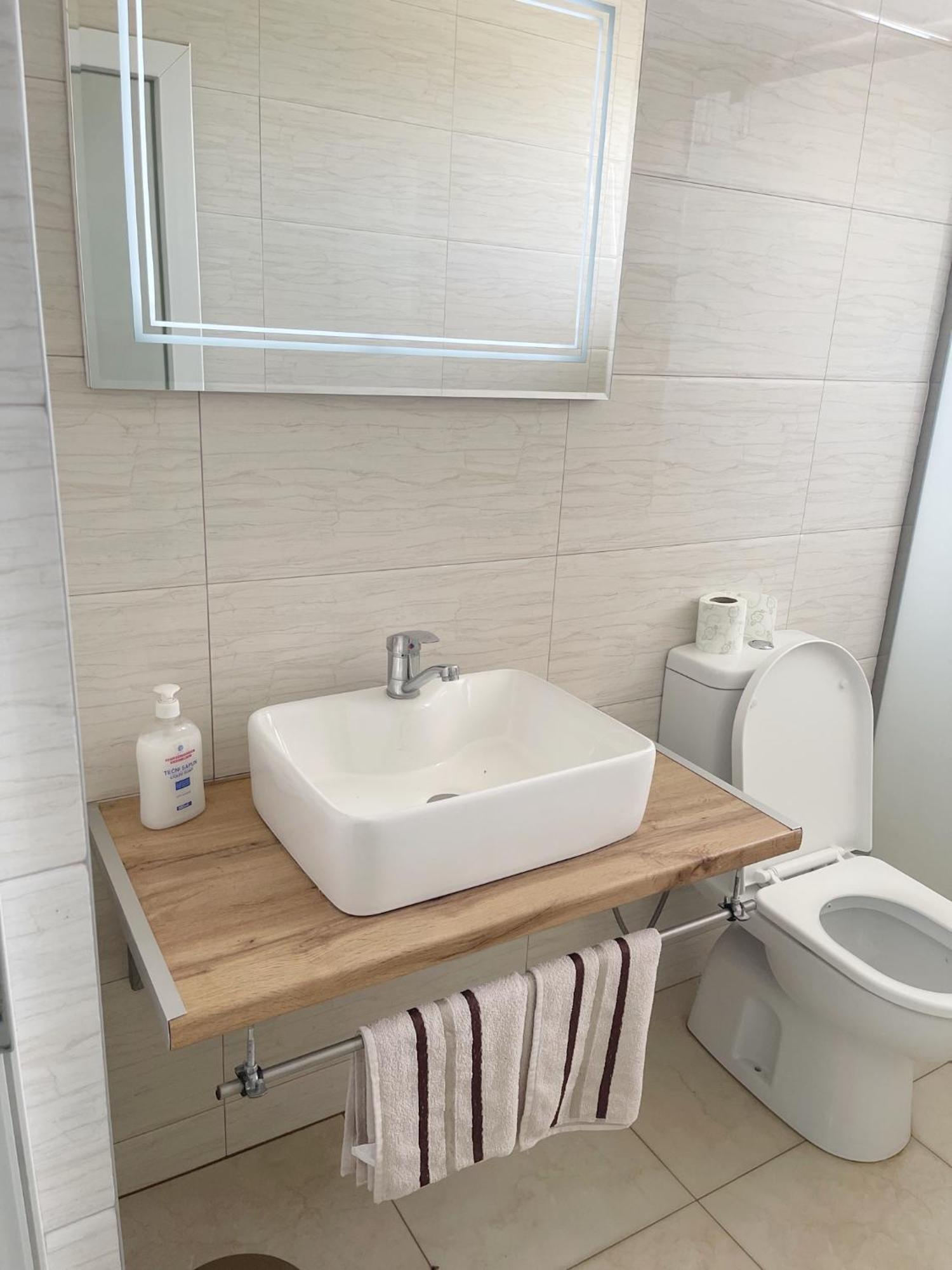 Infinity Plaza Hotel Gjakova Extérieur photo