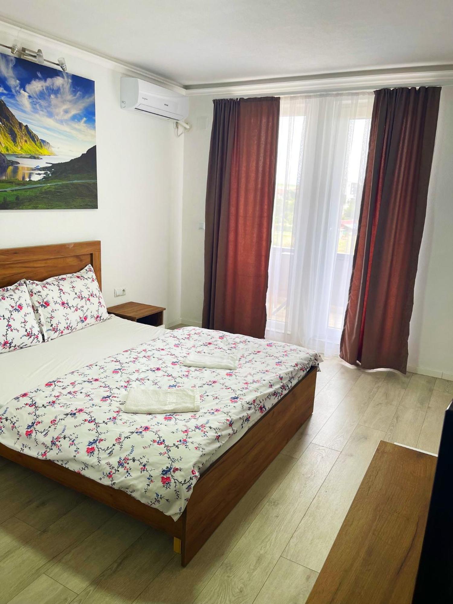 Infinity Plaza Hotel Gjakova Extérieur photo