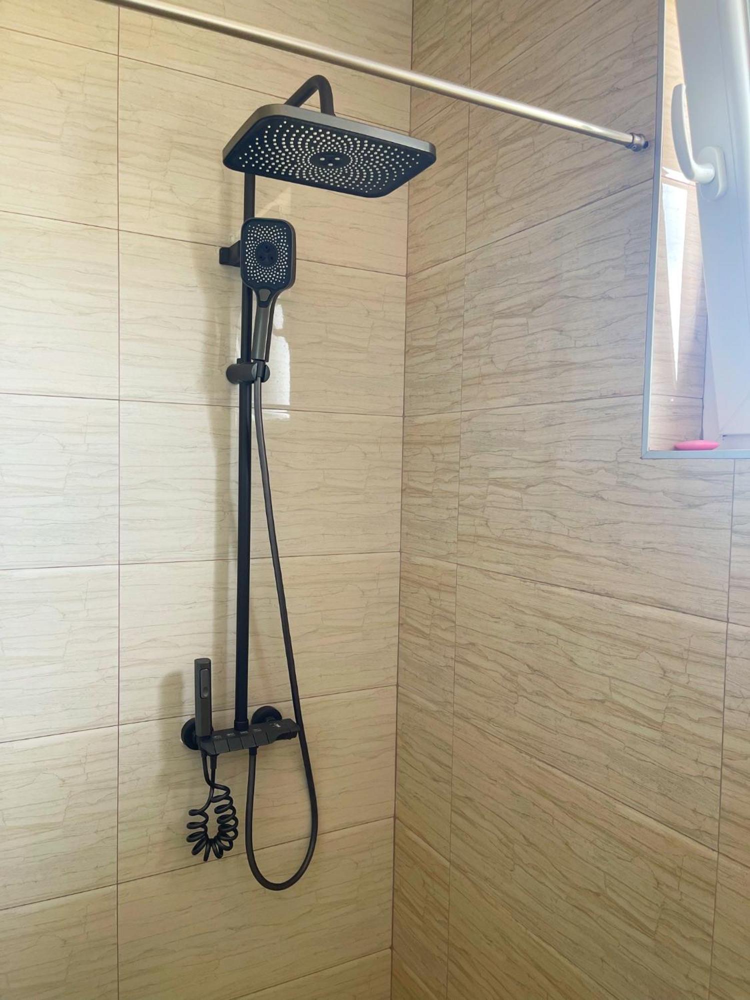 Infinity Plaza Hotel Gjakova Extérieur photo